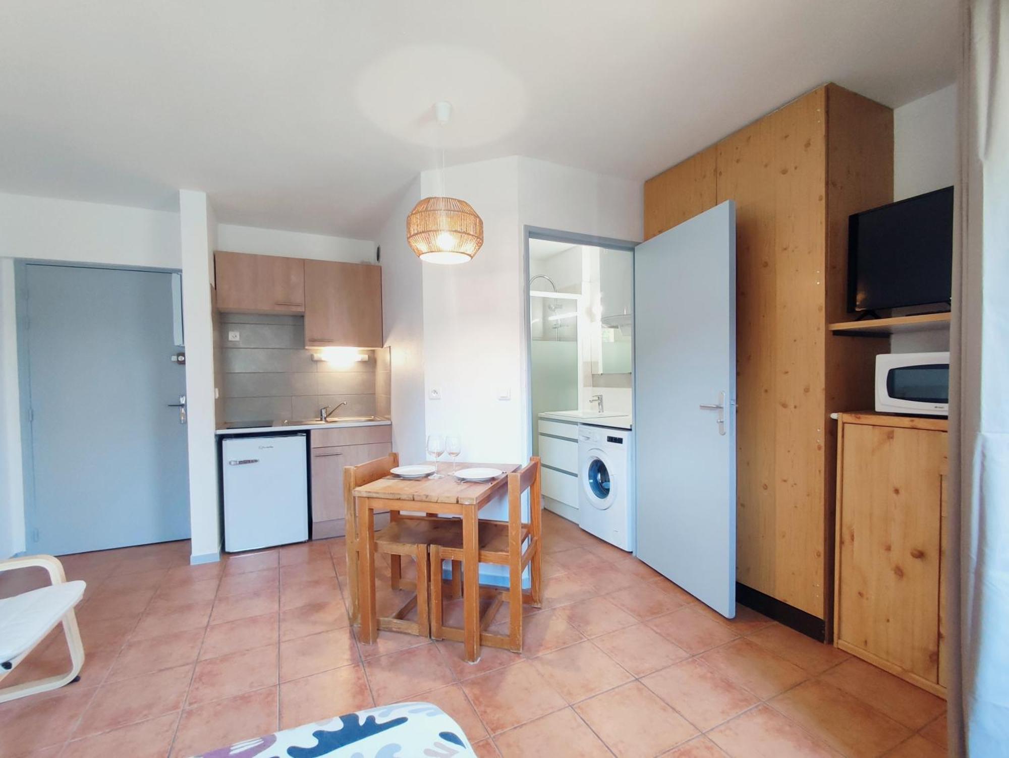 Le Studio Des Garrigues - Climatise Greoux-les-Bains ภายนอก รูปภาพ