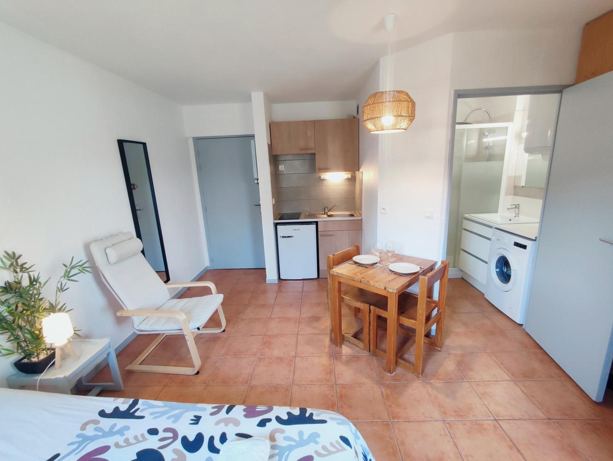 Le Studio Des Garrigues - Climatise Greoux-les-Bains ภายนอก รูปภาพ